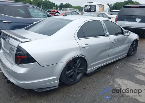 2010 Ford Fusion Sport z USA, uszkodzony, nr VIN 3FAHP0KC8AR205398